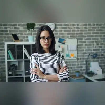 皮然航